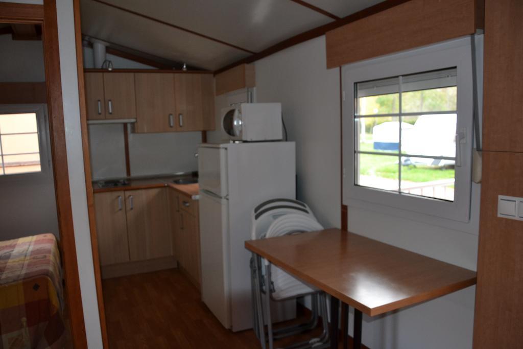 Camping Fuentes Blancas Burgo Habitación foto