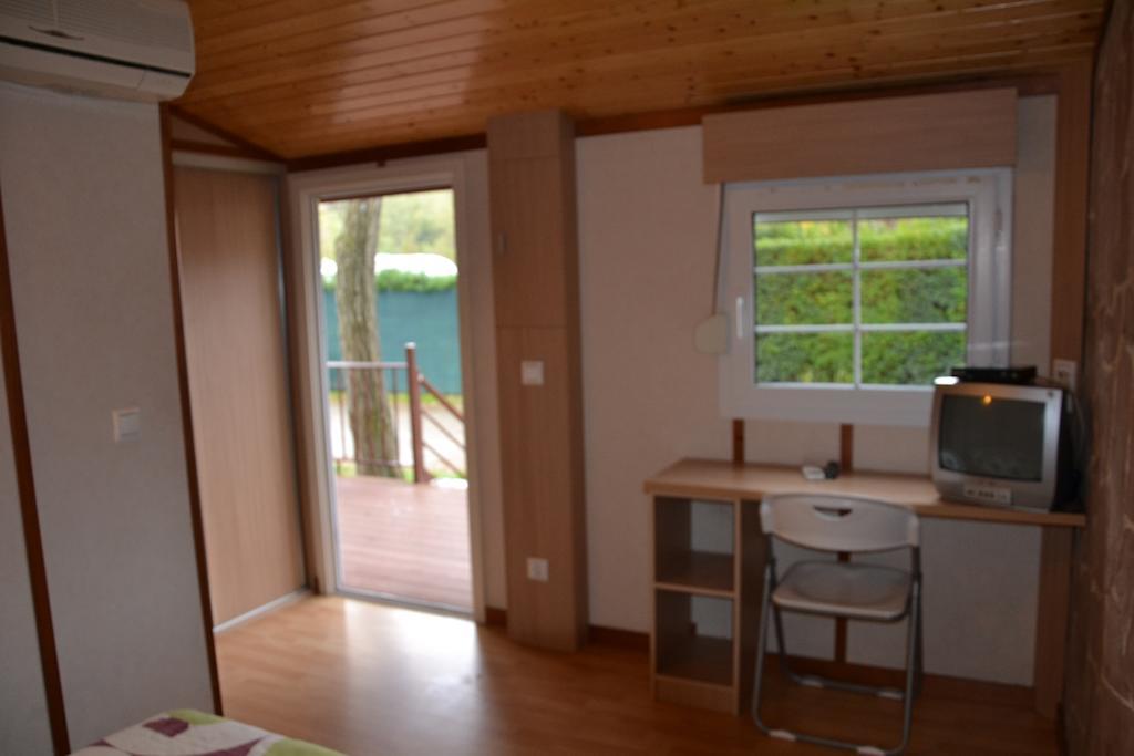 Camping Fuentes Blancas Burgo Habitación foto