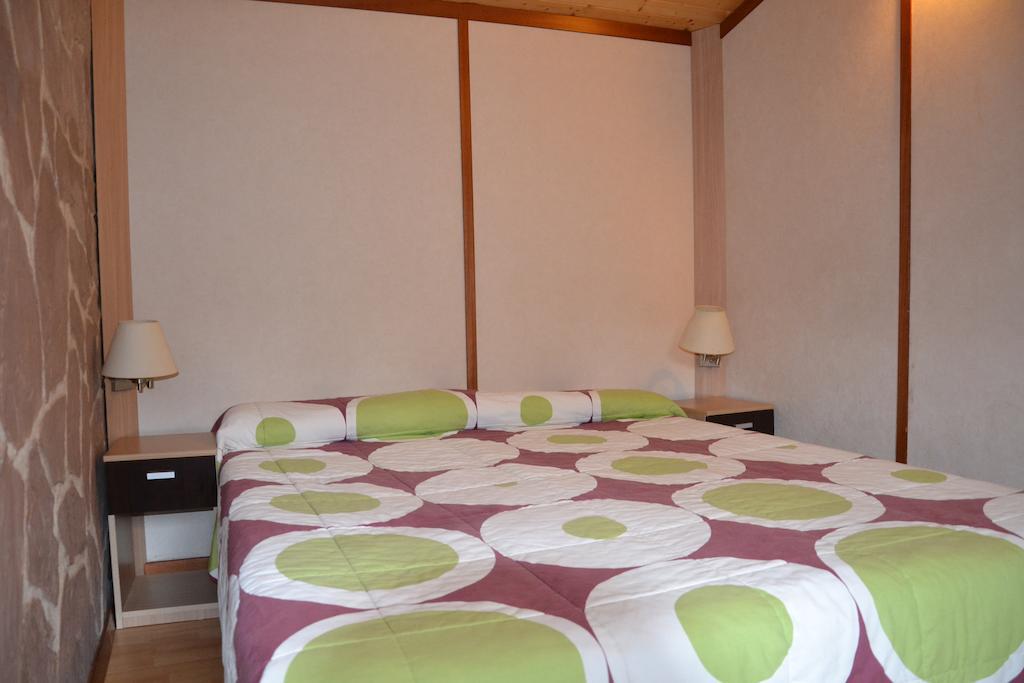 Camping Fuentes Blancas Burgo Habitación foto